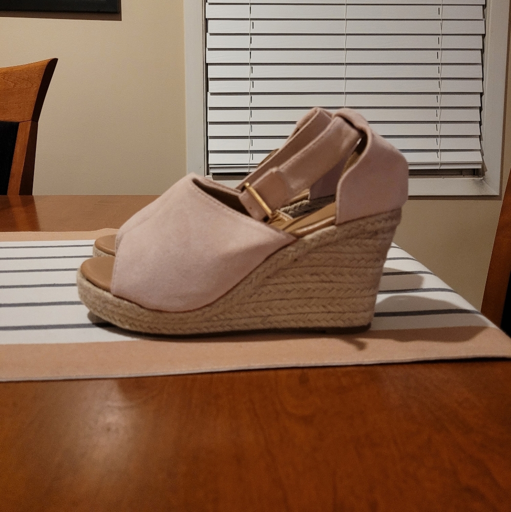 Blush pink wedges